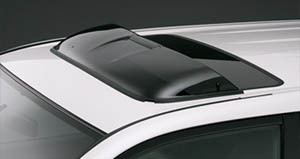 Дефлектр на люк для Pathfinder 2005- \ Nissan Navara