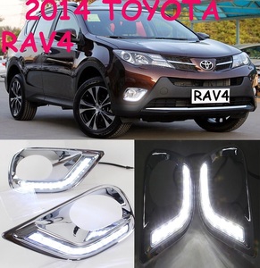 Ходовые огни в рамке туманок для Toyota RAV4 2013-16г.
