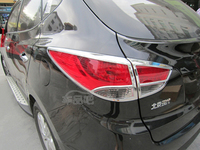 Хромированные накладки на задние стоп-сигналы на Hyundai ix35