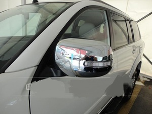 Хром накладки на зеркала под повторители поворотов для MMC Pajero Sport 2008-
