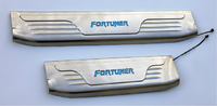 Накладки на пороги с подсветкой для Toyota Fortuner 2012-