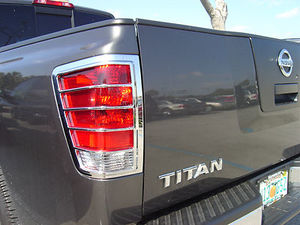 Хром накладки на стоп-сигналы для Nissan Titan 04-12г.